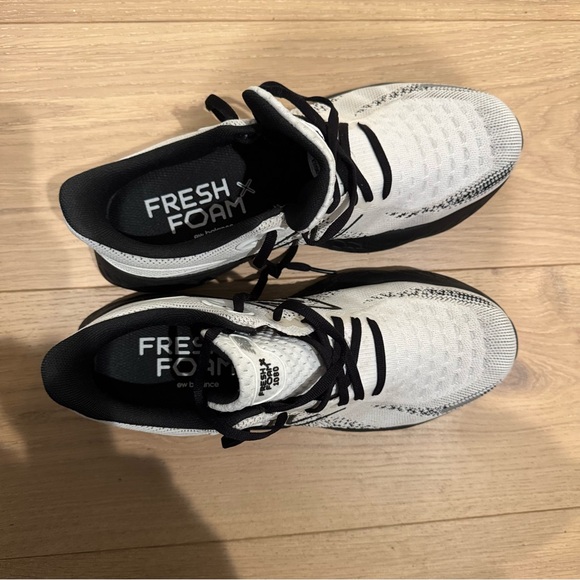 New Balance Fresh Foam White and Black Sneakers - Picture 3 of 7